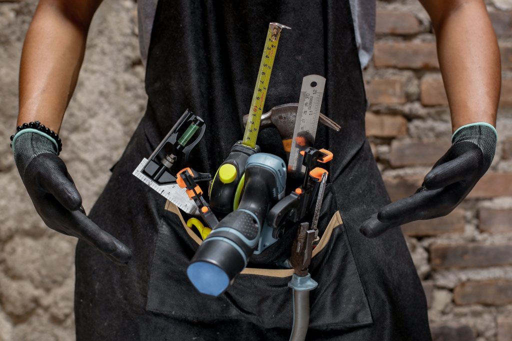 10 Essential Tools for Construction Professionals